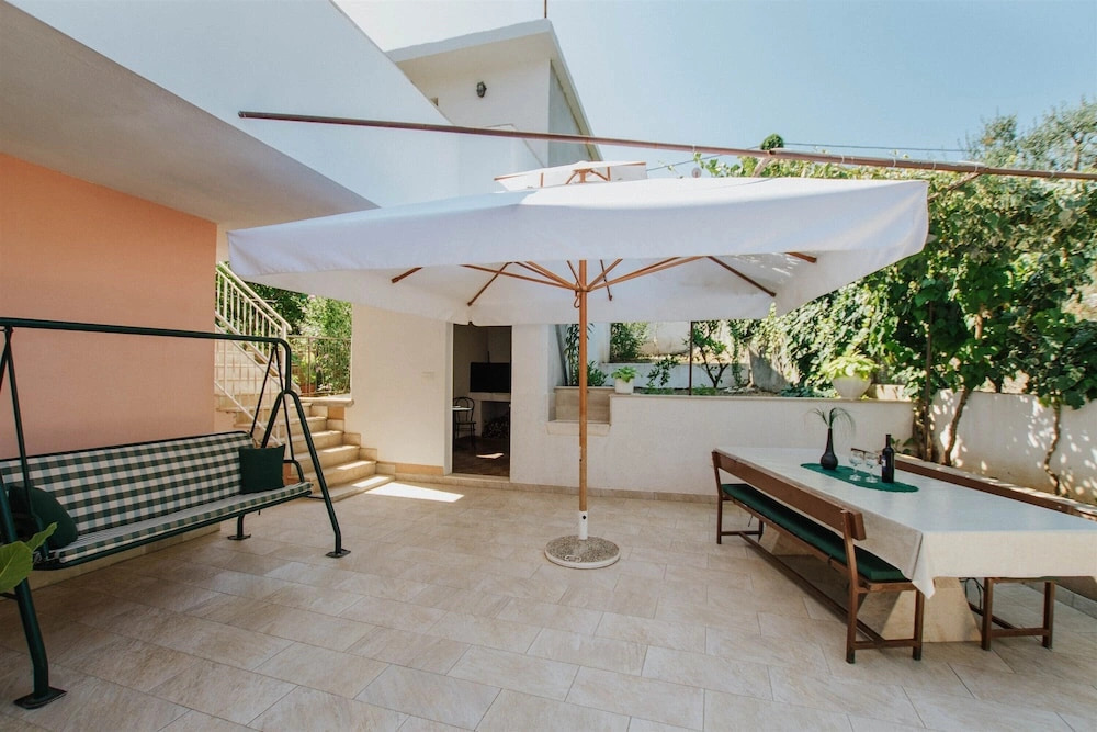 Spacious apt With big Patio,terrace&great sea View
