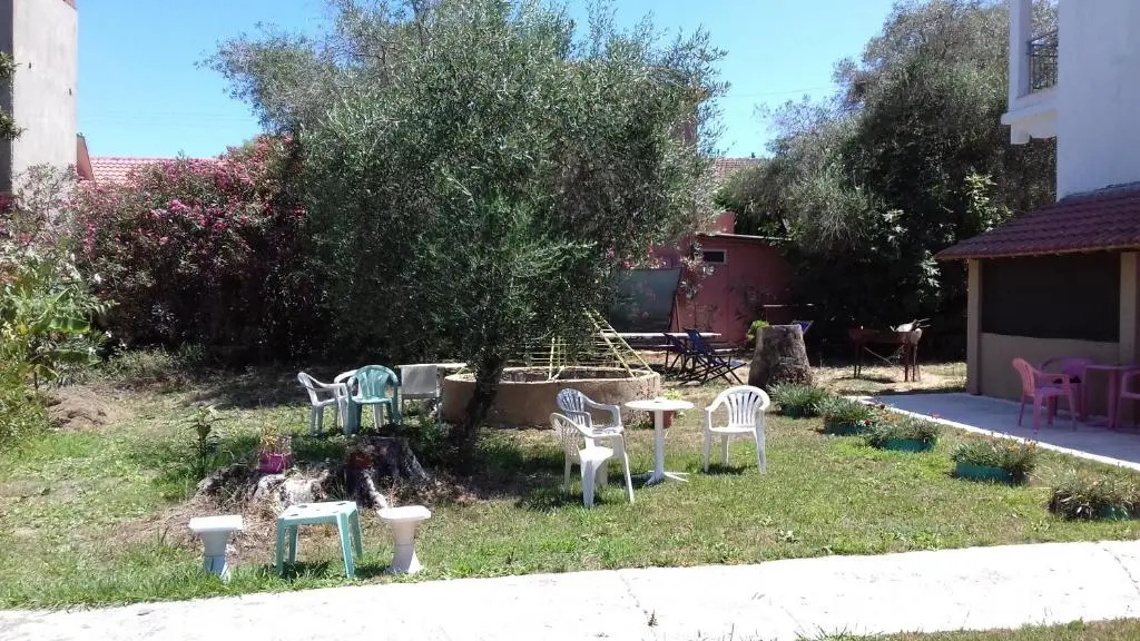 Kavos Aparthotel
