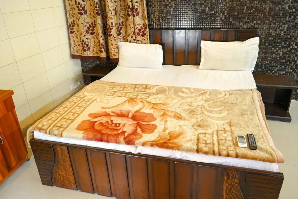 Hotel Satwah Palace 10 Minute Away Distance Nizamuddin Railway Station