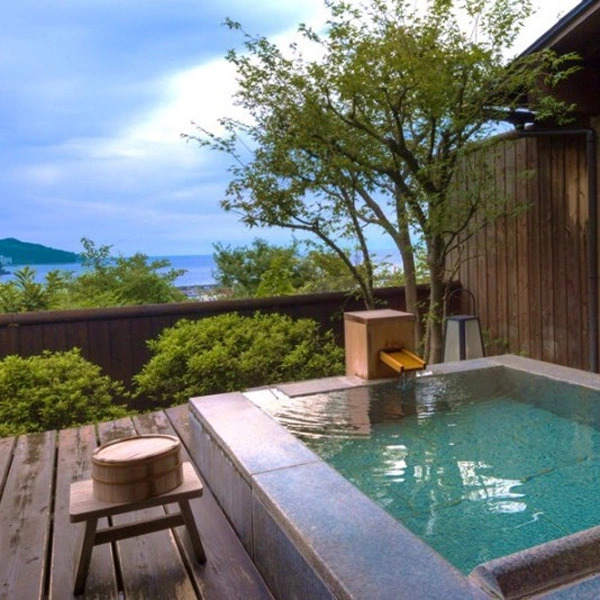 Nishi Izutoi Onsen Musoan Biwa