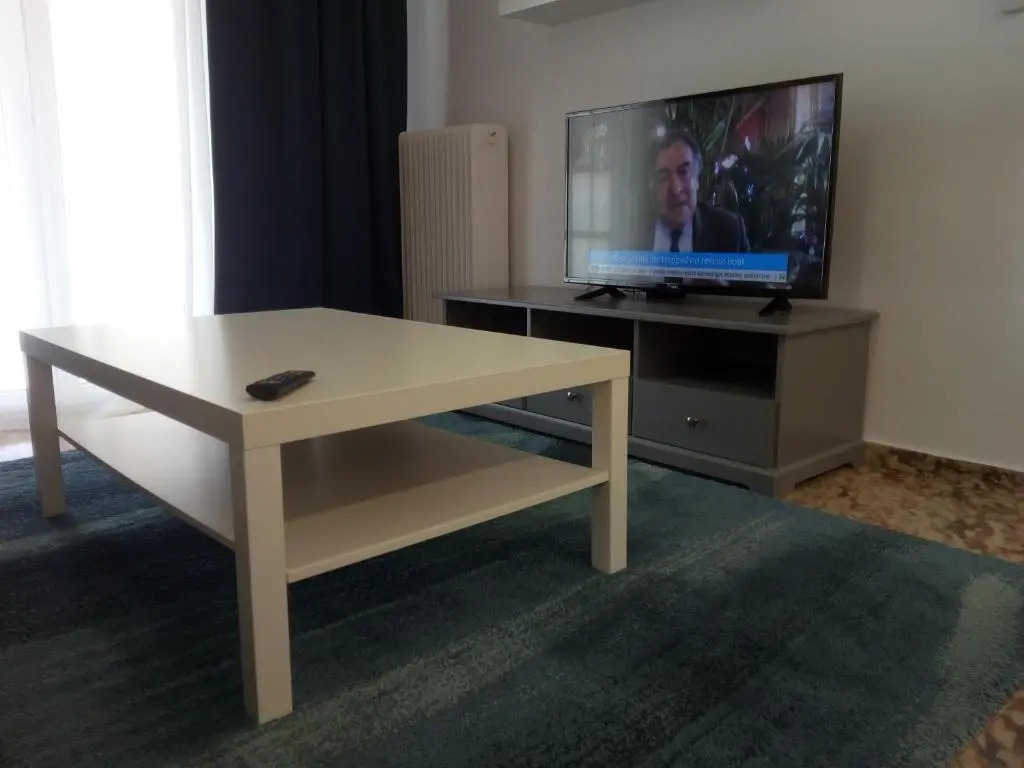 Modern apartment near the sea and Acropolis