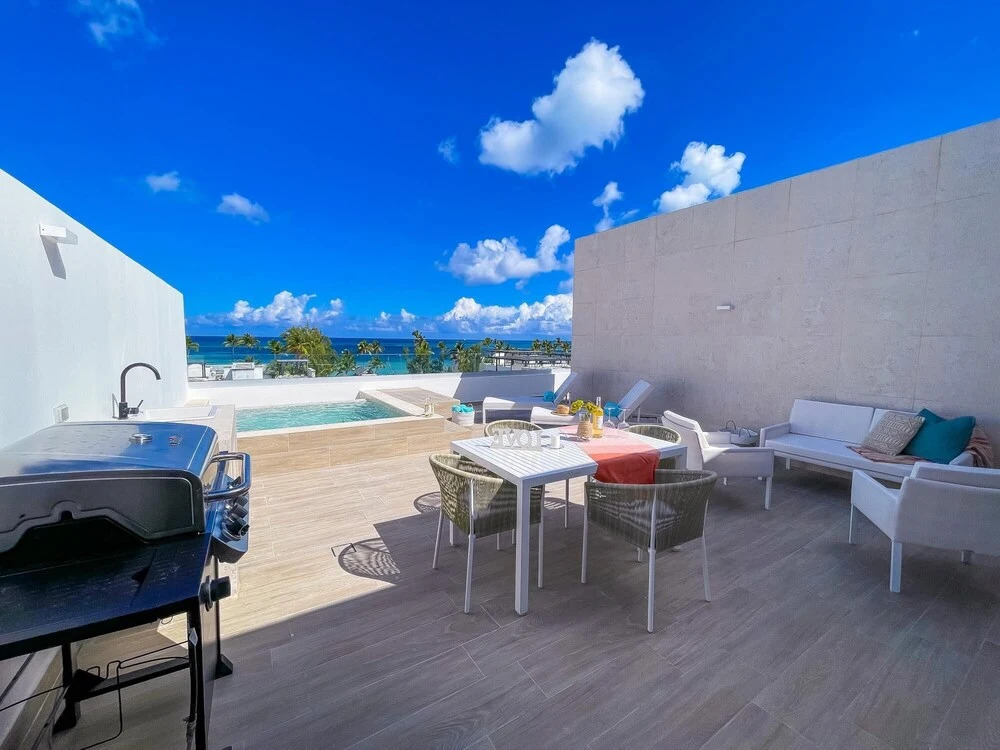 Super Chic and new Penthouse Steps From the Beach