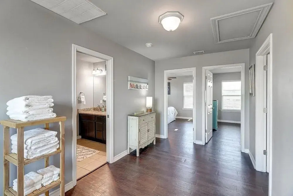 Captains Quarters 4 Bedroom Home by Redawning