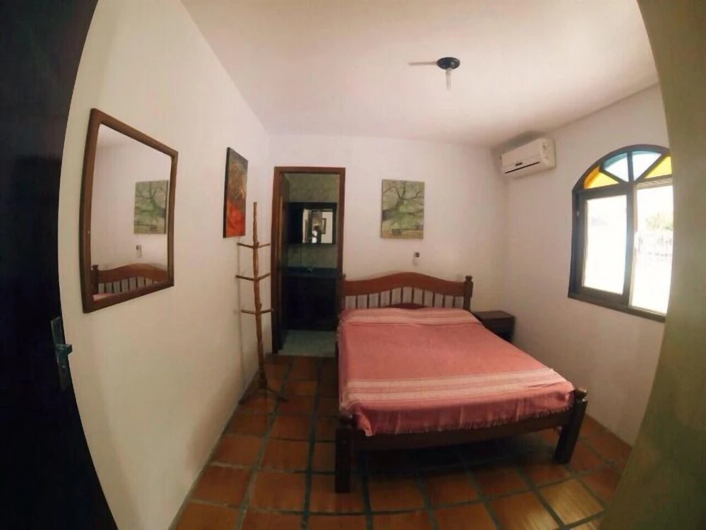 6 Bedroom House - 205