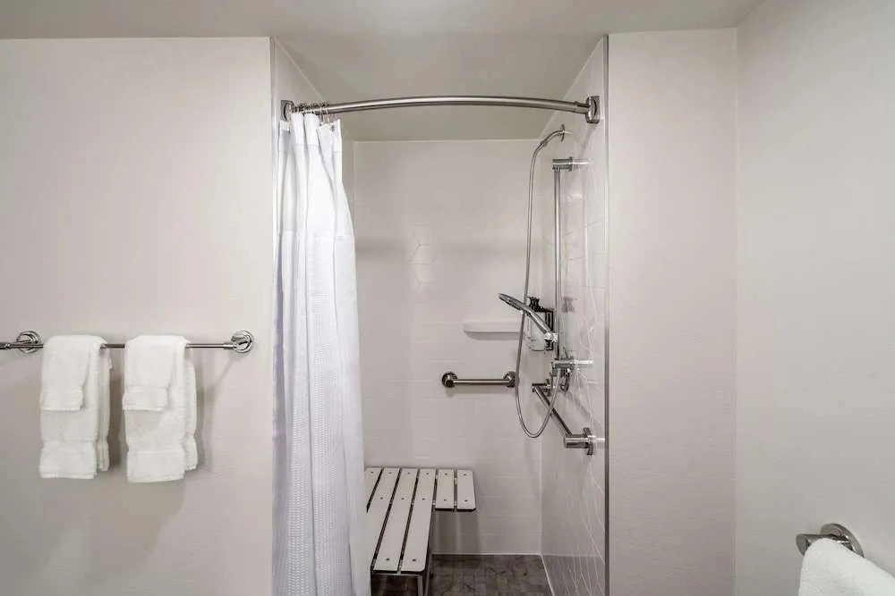 Holiday Inn Select Peachtree Corner