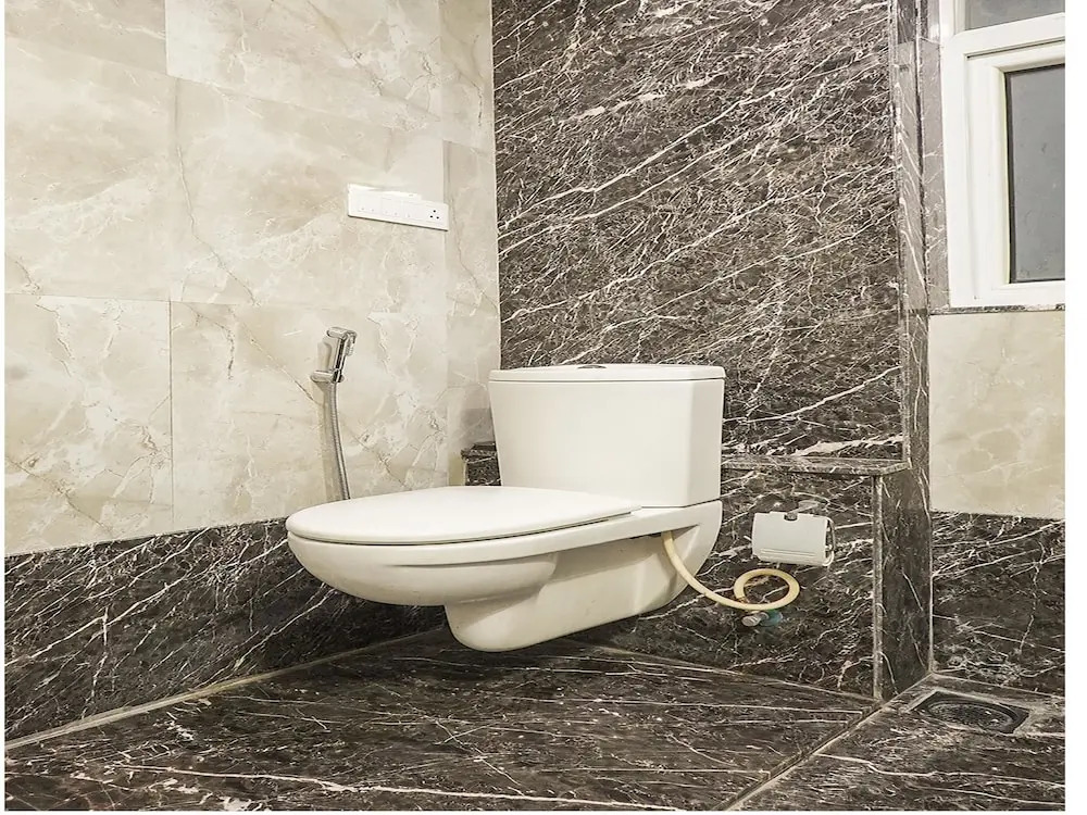 OYO 13467 Hotel FC 16 Suites