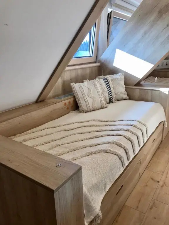 Konaci 424