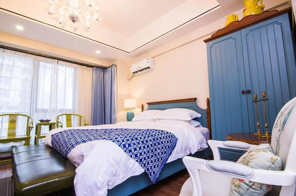 All Right Hotel