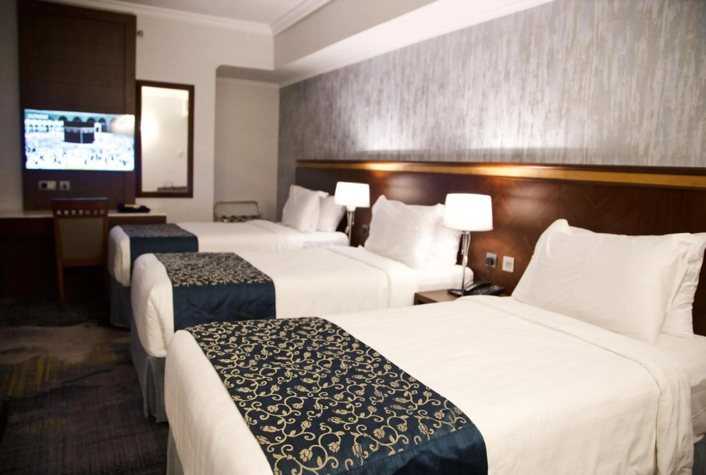 Nozol Royal Hotel