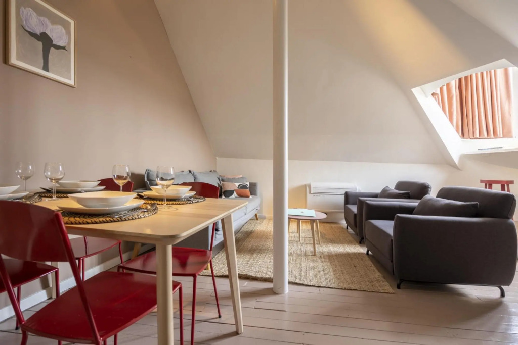 The Suit Duplex Apartment