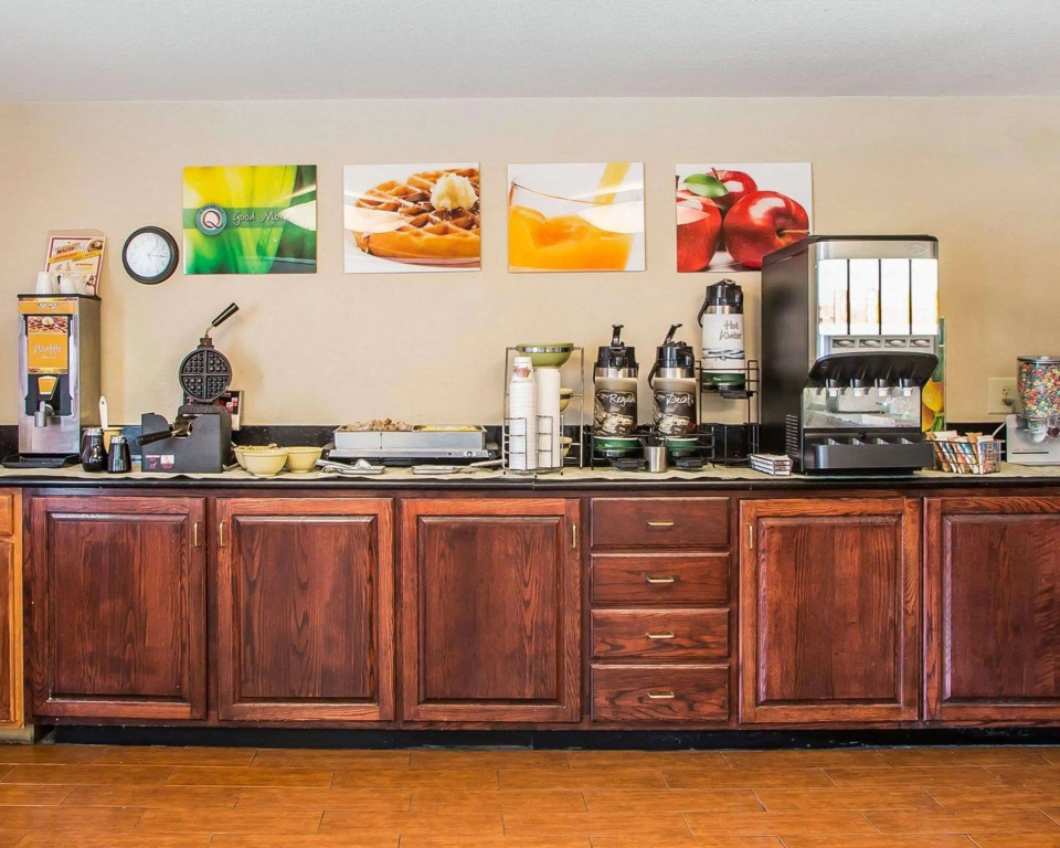 Quality Inn & Suites Middletown - Franklin