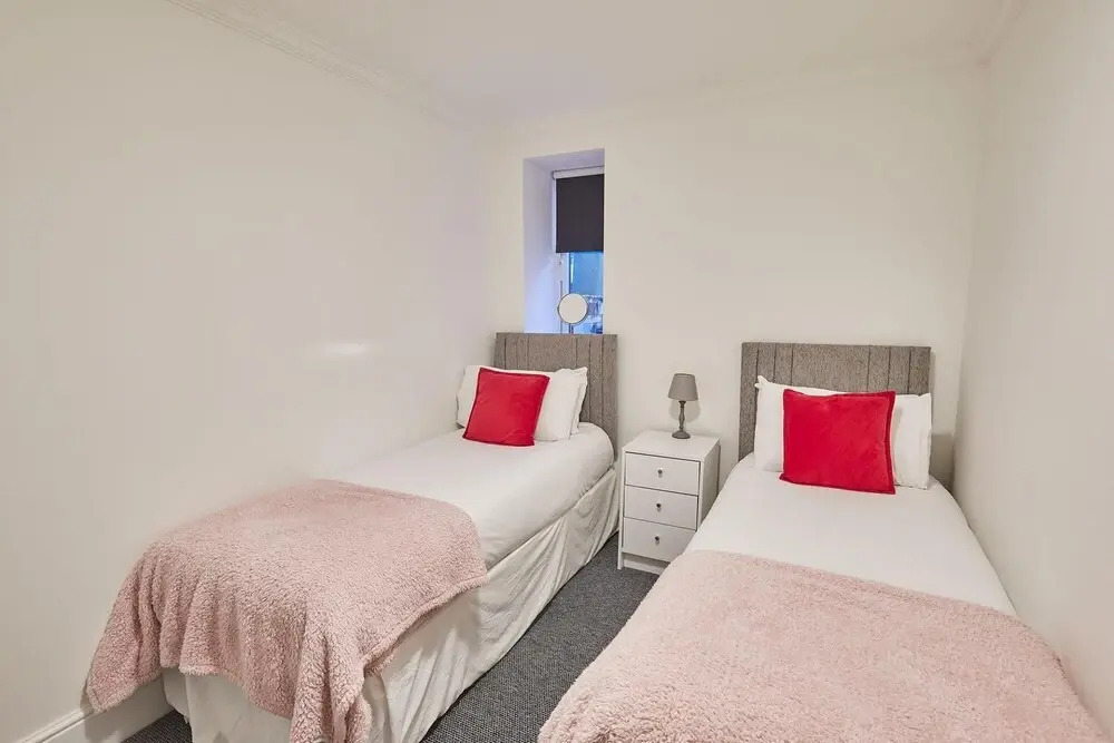 Host Stay Rockpools