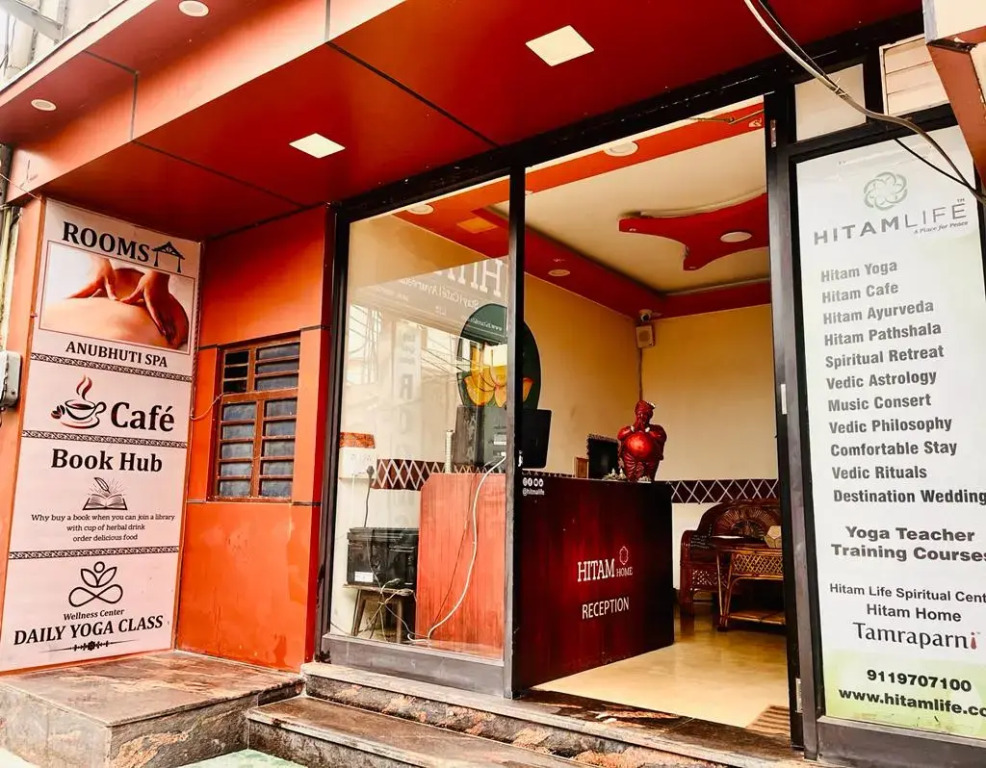 Hotel Hitam Rishikesh 2Min Walk to Parmarth Niketan Aashram ,Vanprastha Aashram