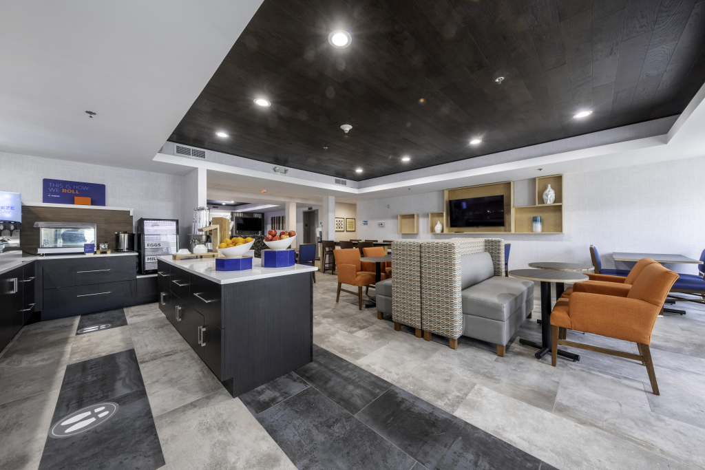 Holiday Inn Express Hotel & Suites Petersburg/Dinwiddie by IHG