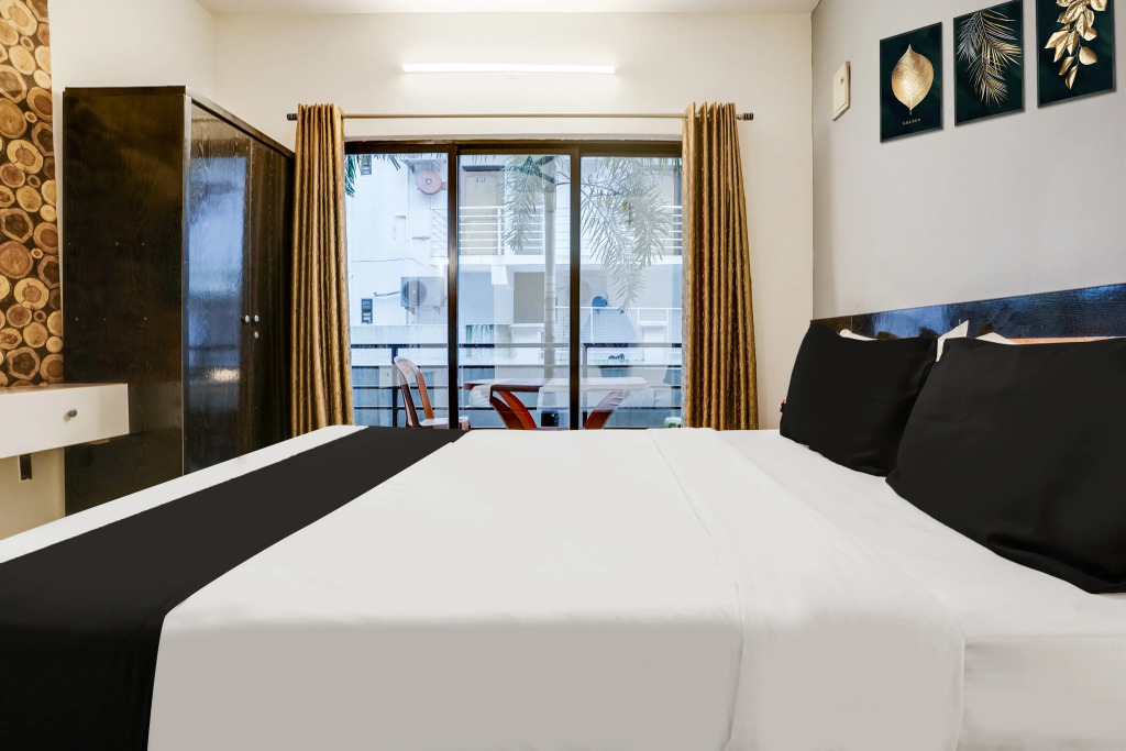 Hotel O Morjim Beach Road