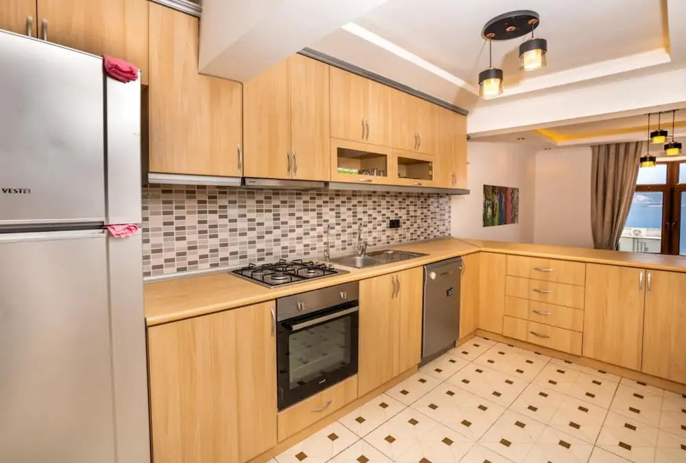 Great Flat 300 m to Beach With Shared Pool in Kas