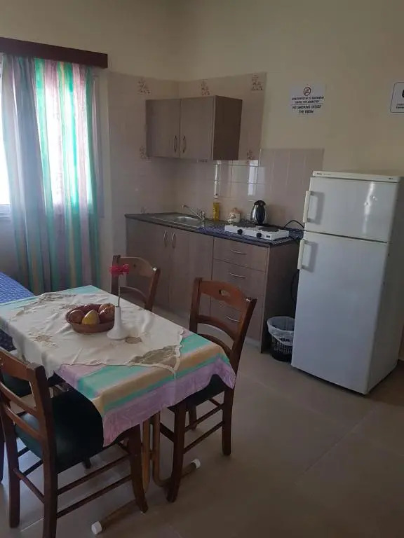 Eleni Apartments