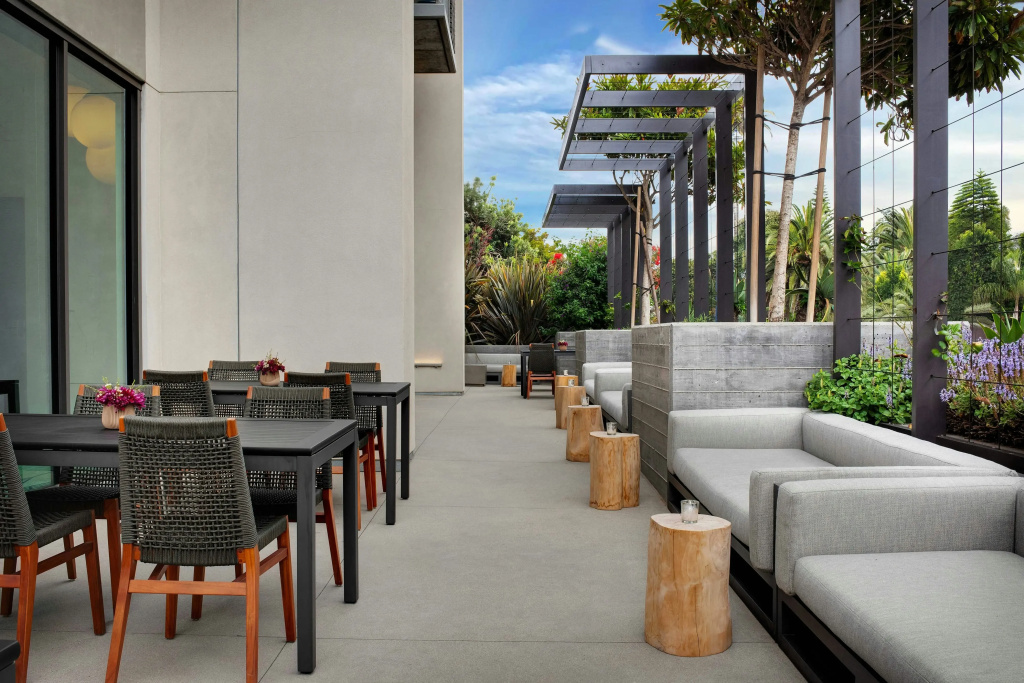 SpringHill Suites by Marriott Oceanside Beach