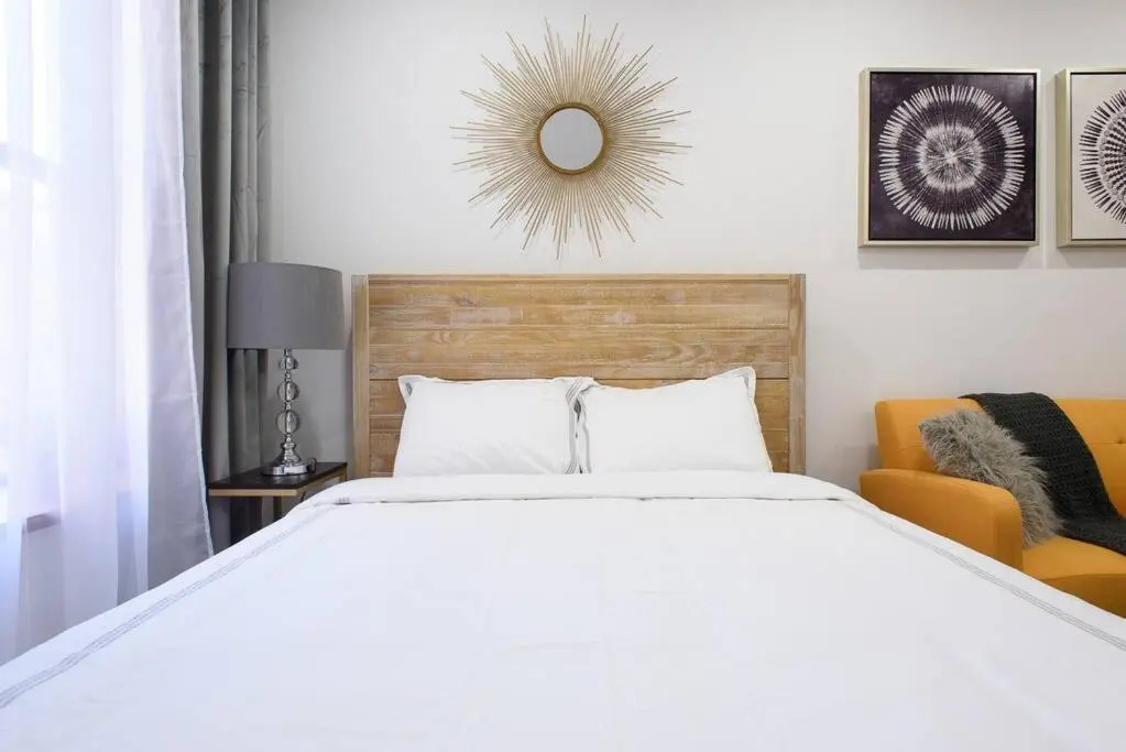 1597-8 Luxury Studio Upper East Side W D