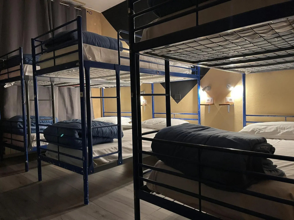 Lion University & Youth Hostel Milano