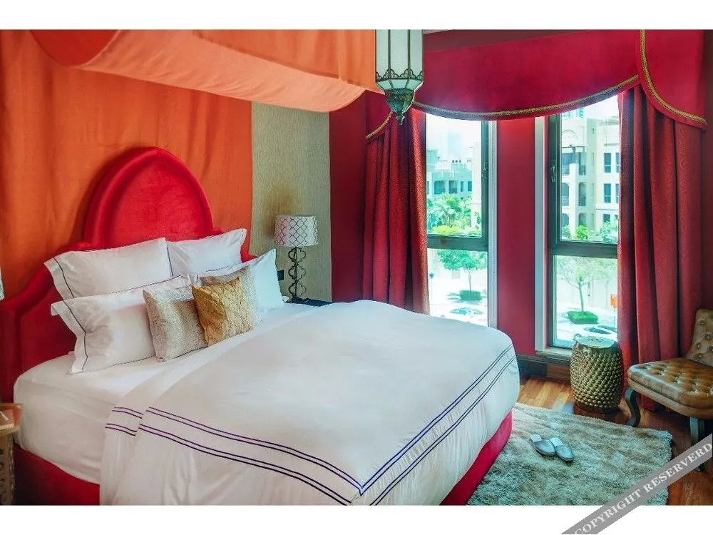 Dream Inn Dubai - Old Town Miska