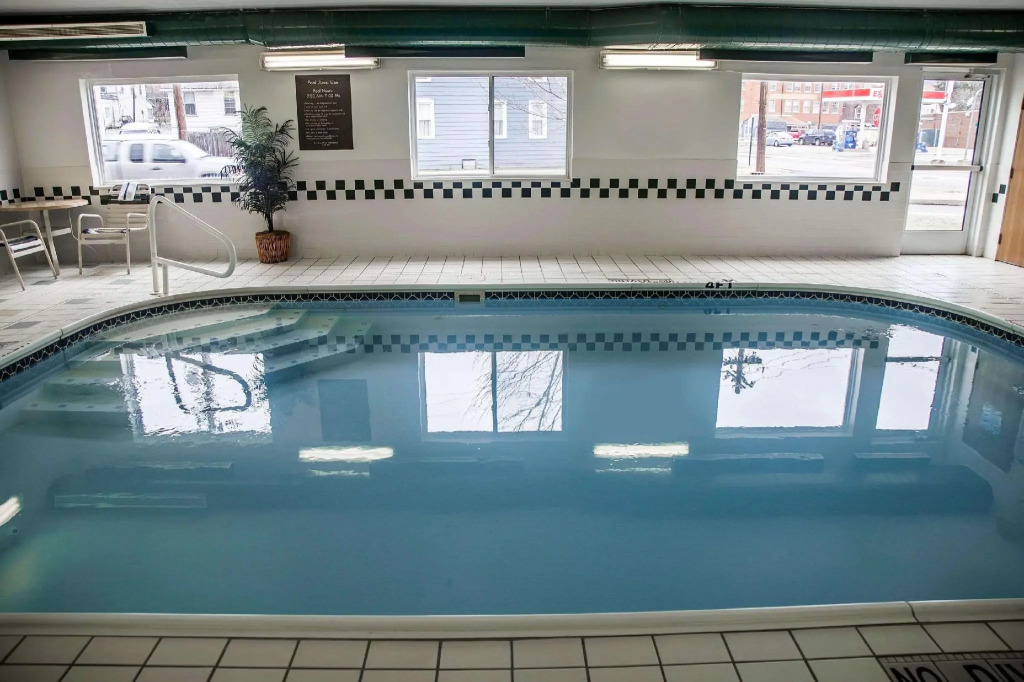 Quality Inn & Suites Bradford