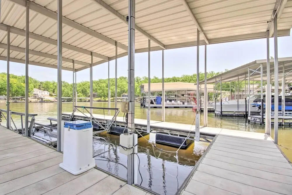 Dock! Waterfront Family Home on Lake of the Ozarks