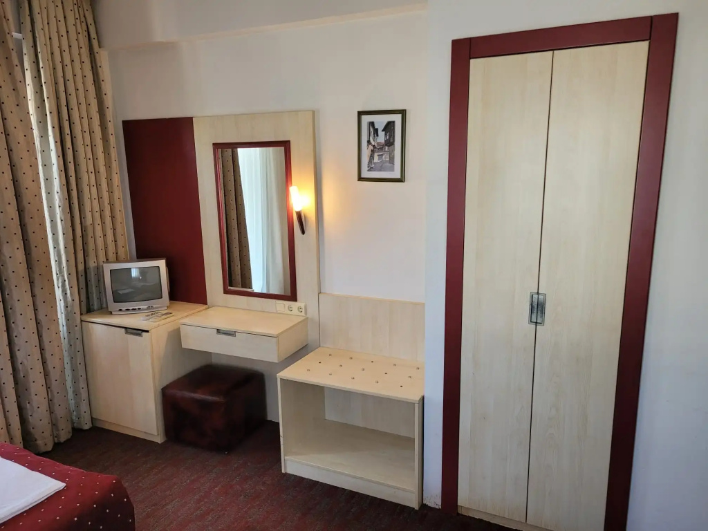 Carna Garden Hotel