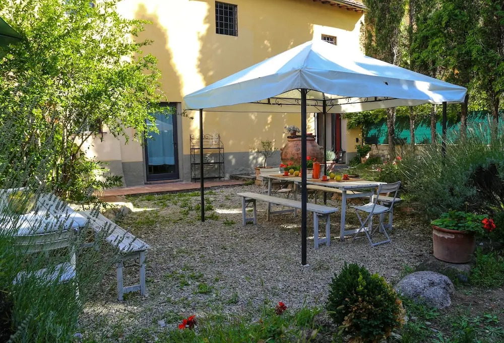 Luiano Winery Houses in Chianti