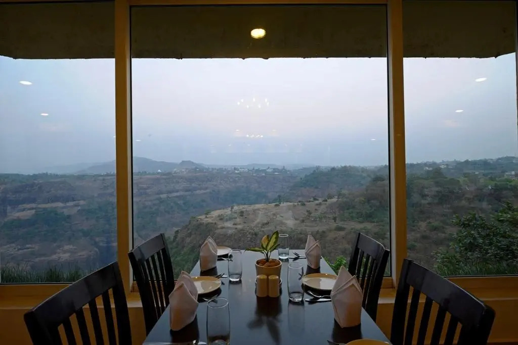 Hotel Duke's Resort