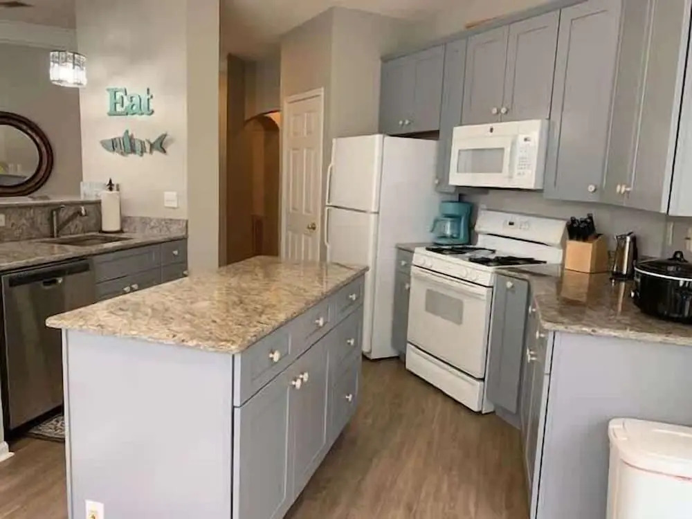Legacy Villa 602 - 3 bedroom 2 bath condo - quiet beachside neighborhood