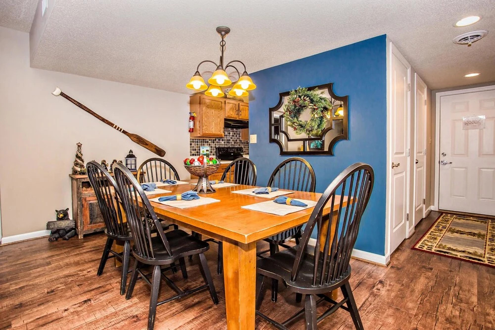 Cedar Lodge 105