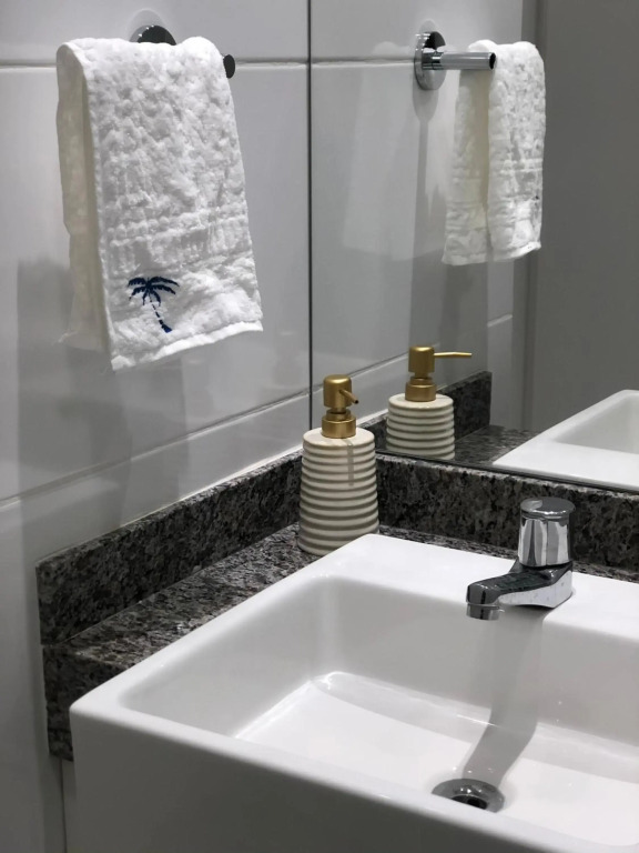 Apartamento em Guarajuba, BAHIA 1 Tudo Novinho e Finamente Decorado