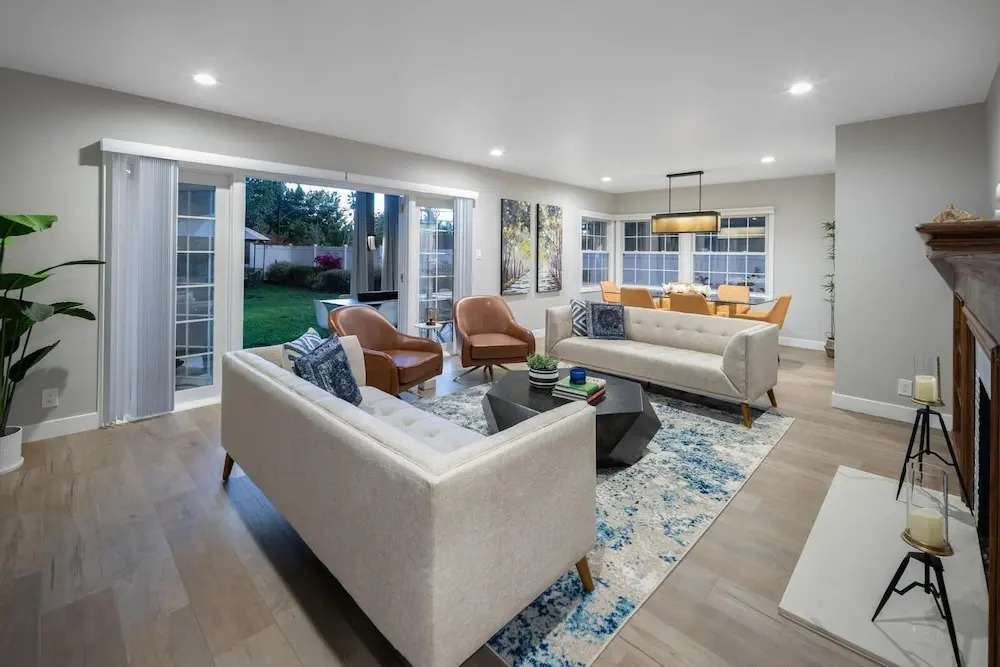 Hidden Valley Pl - 90210 Villa With Canyon Views and a Large Private Backyard