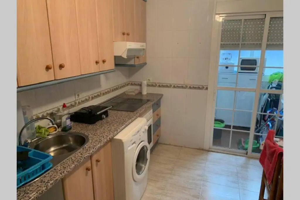 Apartamento 3 dormitorios en la playa de Almeria.