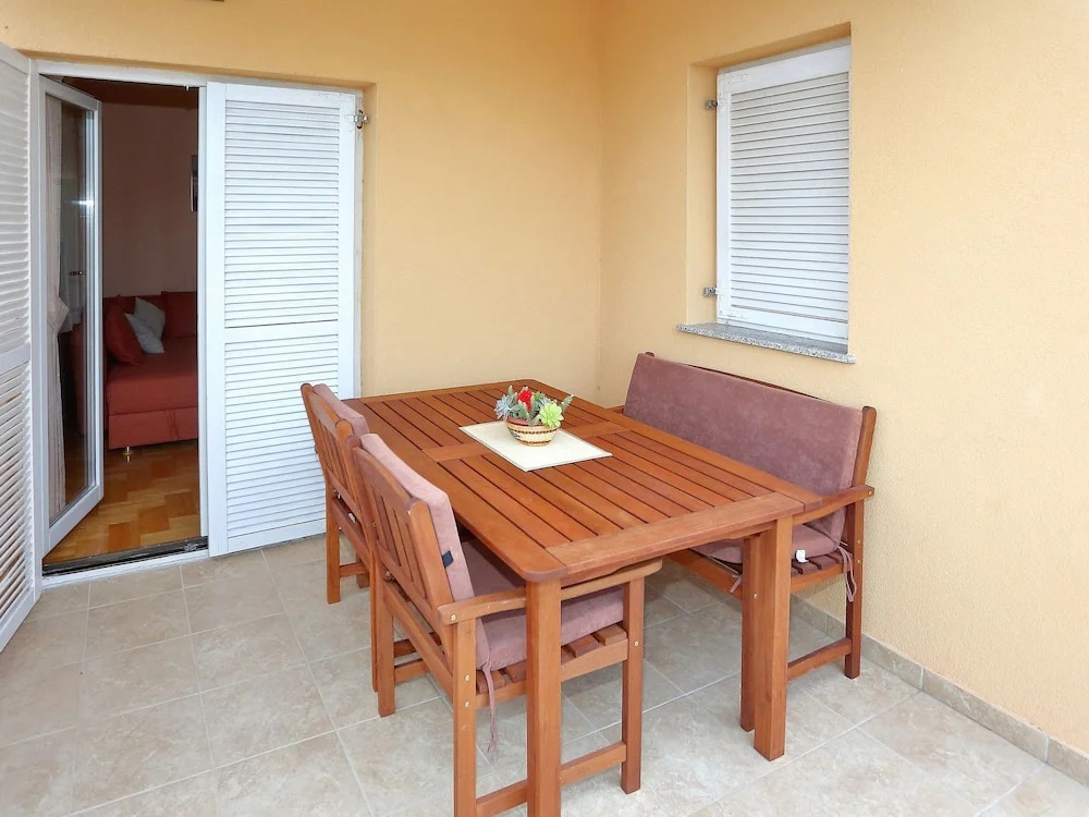 Spasious Two Storey Holiday Home With Great Sea View Terrace 300M From The Sea