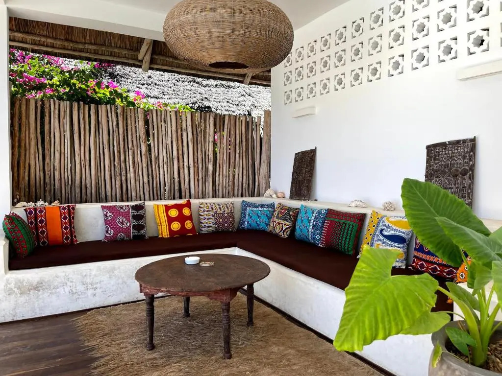 Joya Beach Suites & Villa