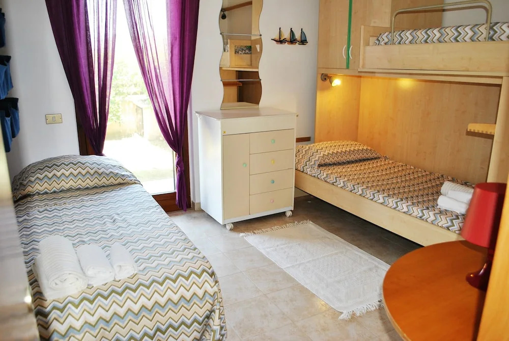Villa Barbie between Terracina and Sperlonga, 400 mt from beach