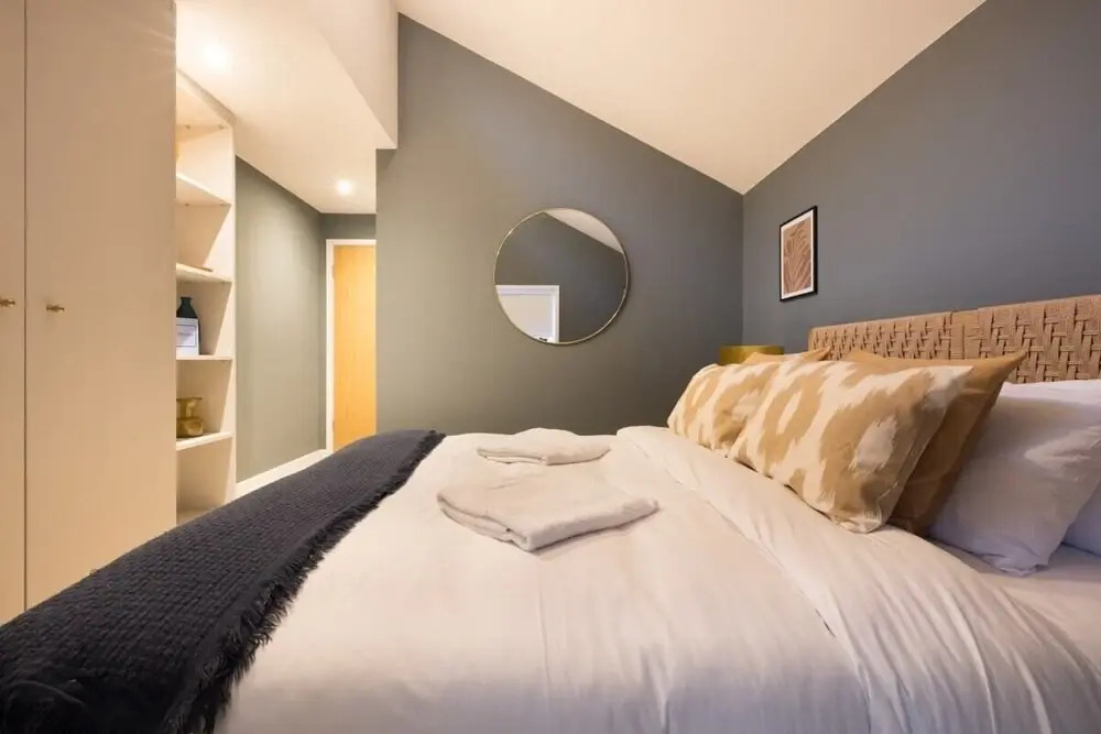 The Goldhawk Gem - Modern Bright 2bdr With Patio and Garden, London