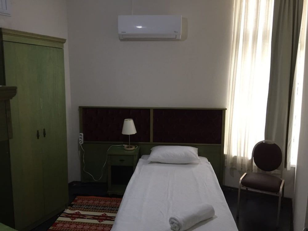 Yalçın Otel