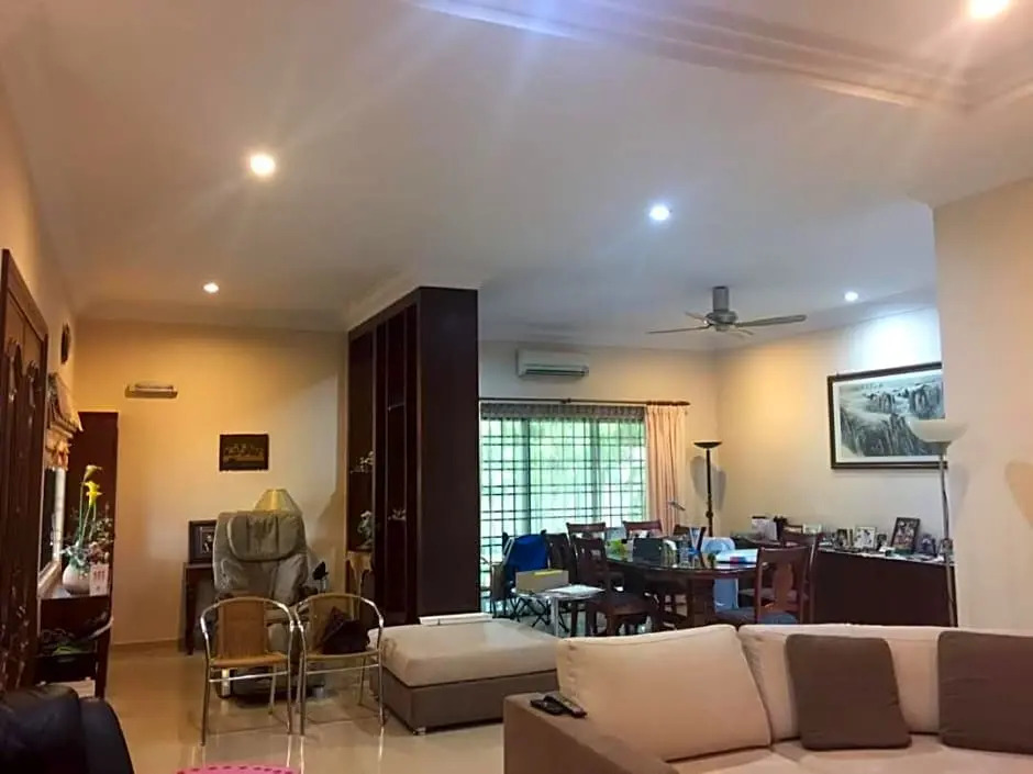 Sajitha Huest House