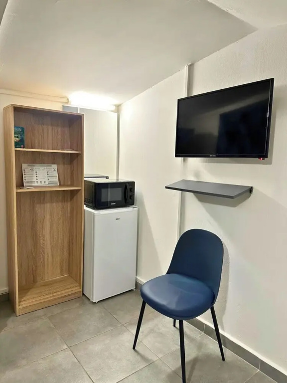 AZUR HOTEL