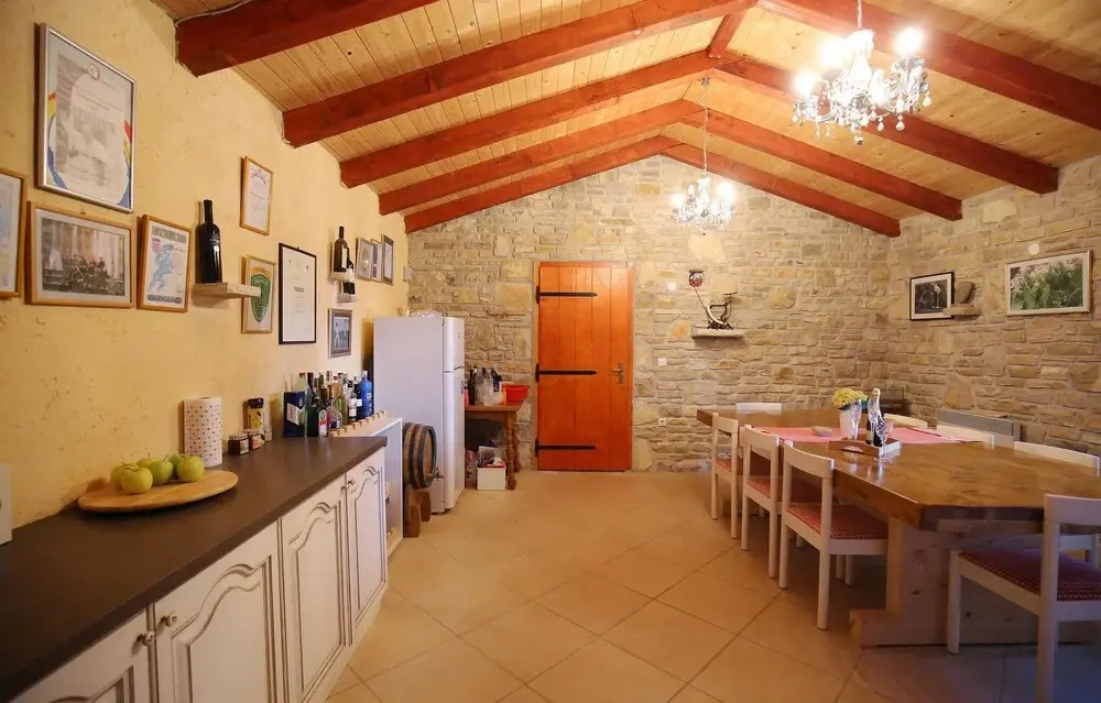 Nice Home in Benkovac With Wifi, 4 Bedrooms and Outdoor Swimming Pool
