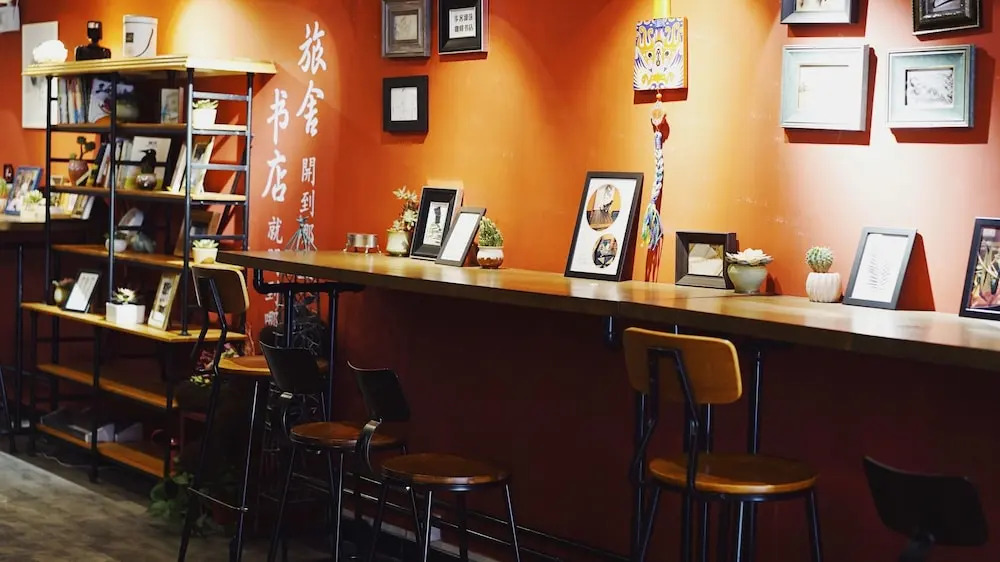 BookWonder Hostel