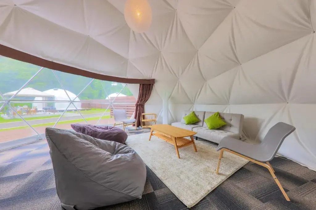 Glamping Resort Varie