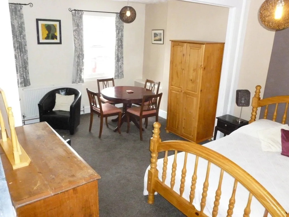 Hawthorns Hotel