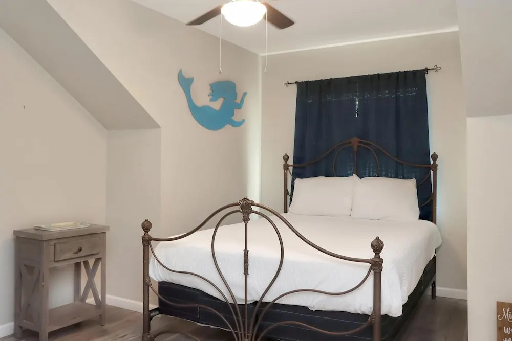 The Palms 2B