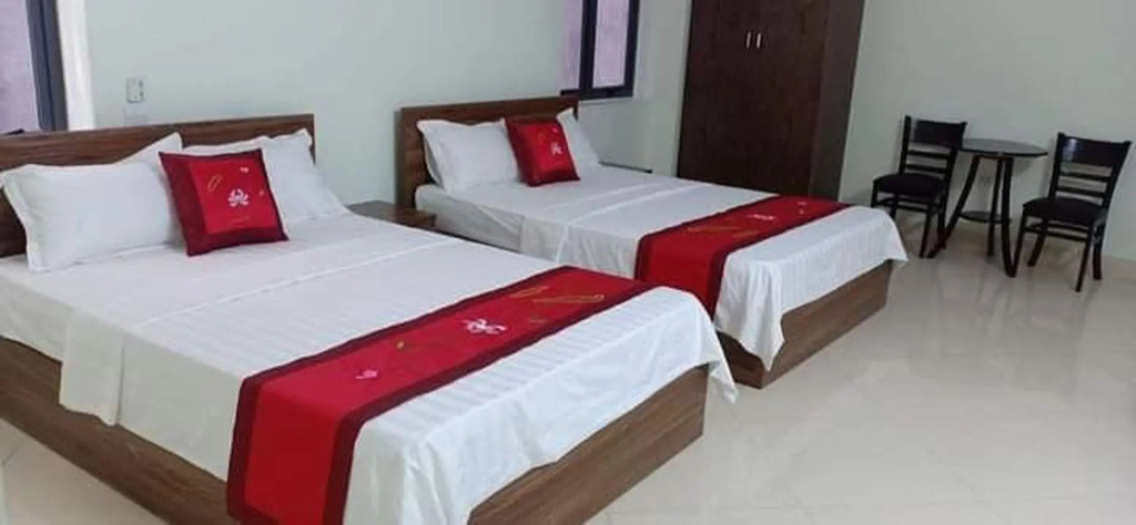 Lily Hotel