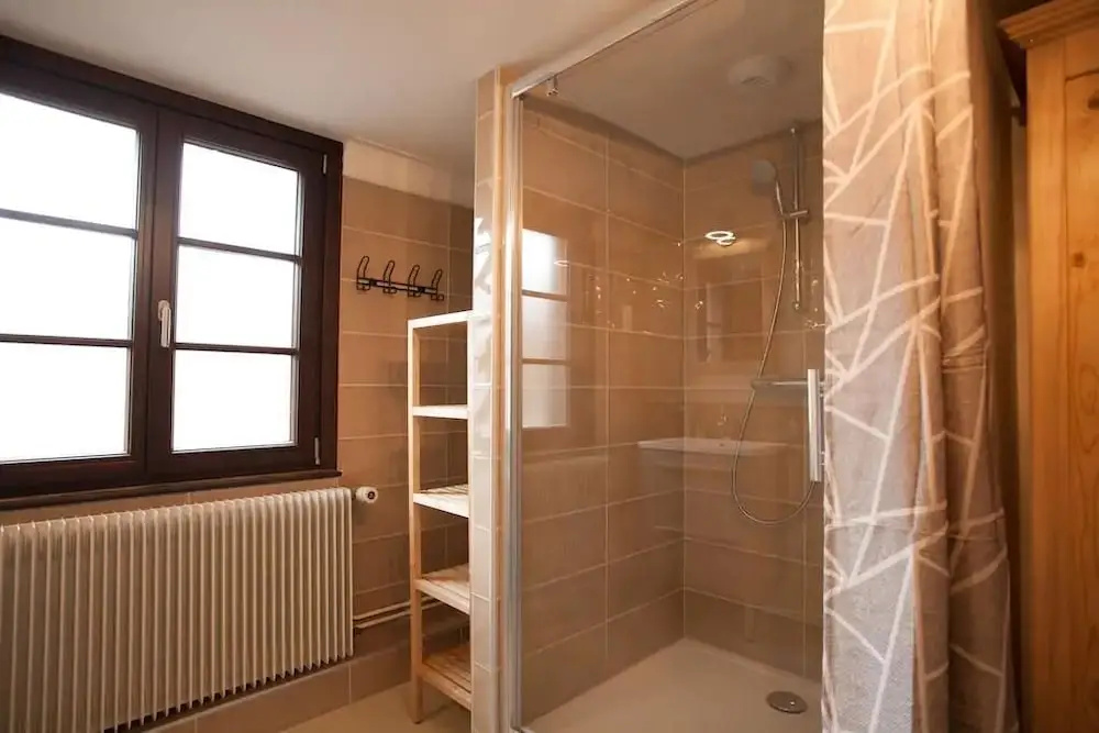 3 Bedroom Apartment 6 to 8 People 4 at the Foot of Kaysersberg Town Center