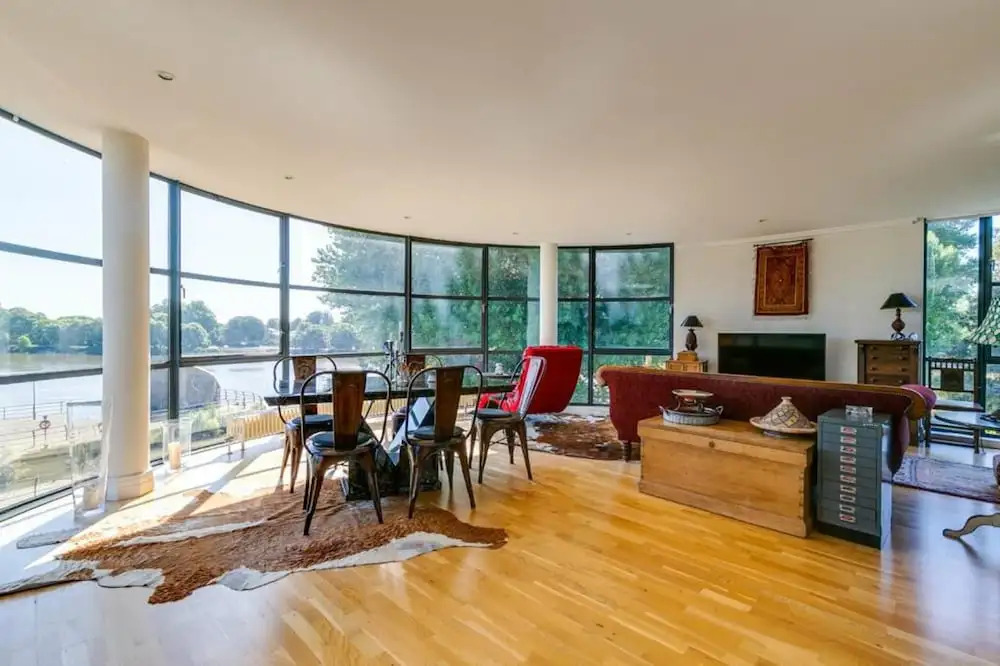 Brand New 2-bed Apartment in Brentford Kew Gardens